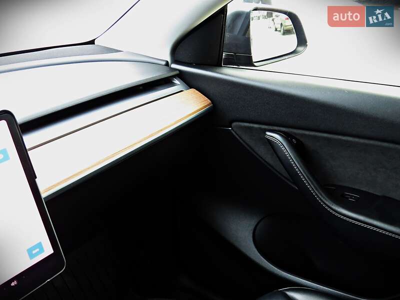 Внедорожник / Кроссовер Tesla Model Y 2022 в Черкассах фото 16 Внедорожник / Кроссовер Tesla Model Y 2022 в Черкассах