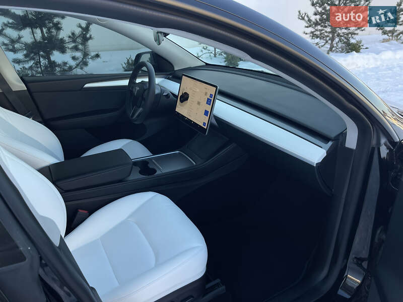 Позашляховик / Кросовер Tesla Model Y 2022 в Луцьку