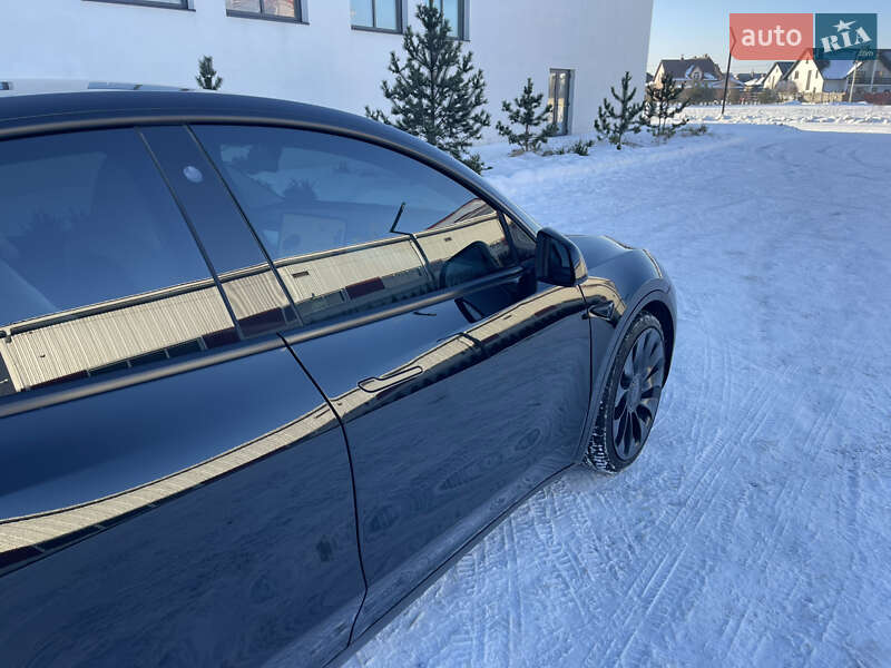 Позашляховик / Кросовер Tesla Model Y 2022 в Луцьку