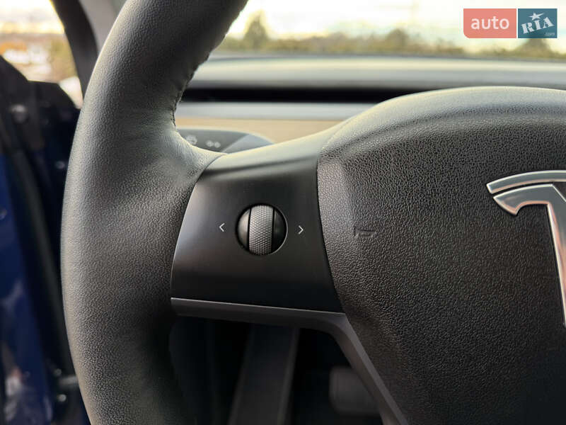 Внедорожник / Кроссовер Tesla Model Y 2021 в Дрогобыче