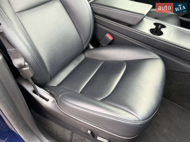 Внедорожник / Кроссовер Tesla Model Y 2021 в Дрогобыче