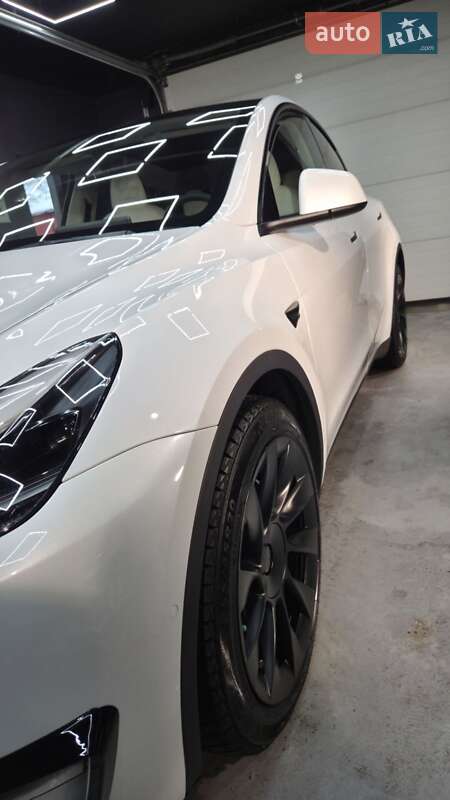 Внедорожник / Кроссовер Tesla Model Y 2022 в Киеве фото 4 Внедорожник / Кроссовер Tesla Model Y 2022 в Киеве