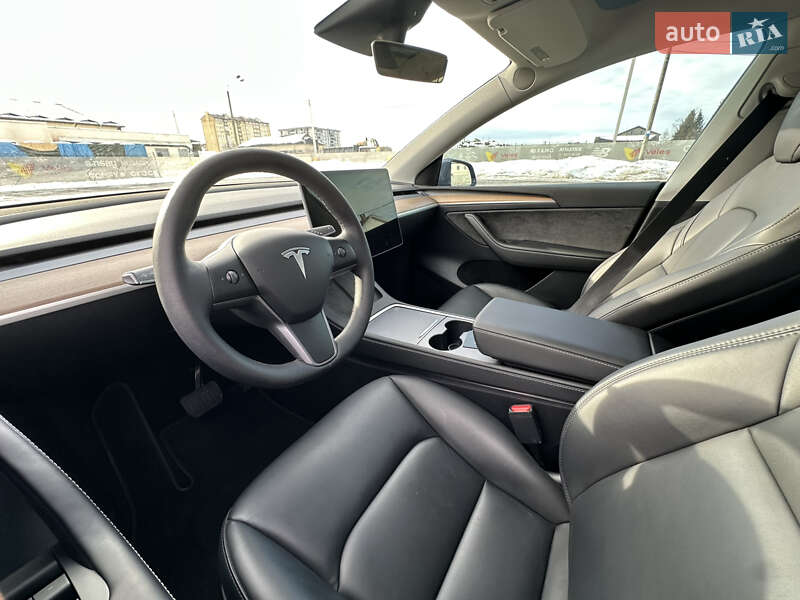 Позашляховик / Кросовер Tesla Model Y 2023 в Івано-Франківську фото 33 Позашляховик / Кросовер Tesla Model Y 2023 в Івано-Франківську