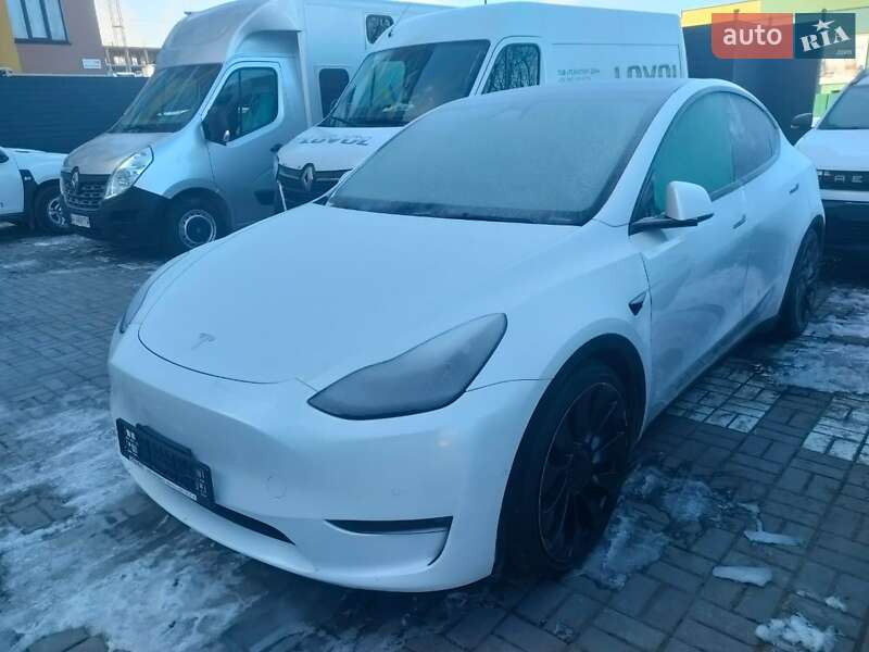 Tesla Model Y 2021