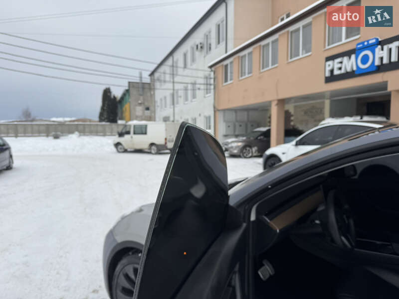 Позашляховик / Кросовер Tesla Model Y 2020 в Луцьку фото 18 Позашляховик / Кросовер Tesla Model Y 2020 в Луцьку