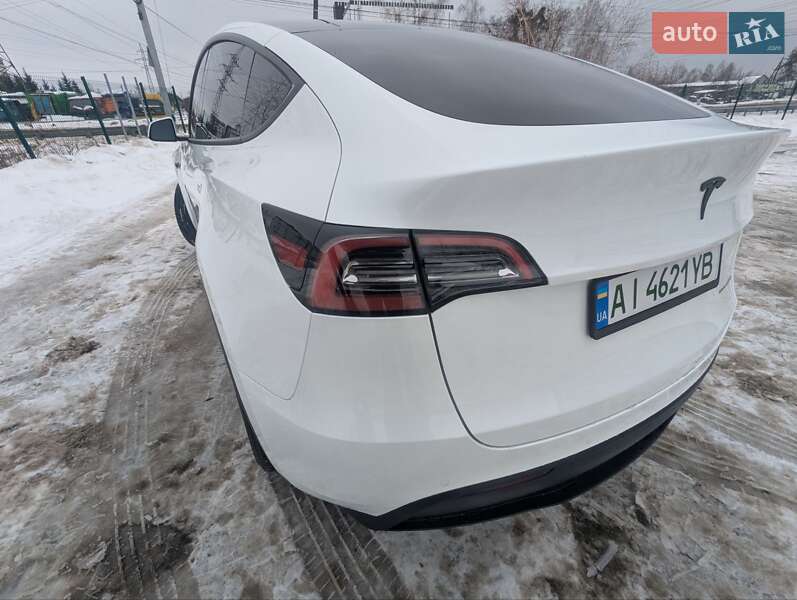 Позашляховик / Кросовер Tesla Model Y 2022 в Києві фото 13 Позашляховик / Кросовер Tesla Model Y 2022 в Києві