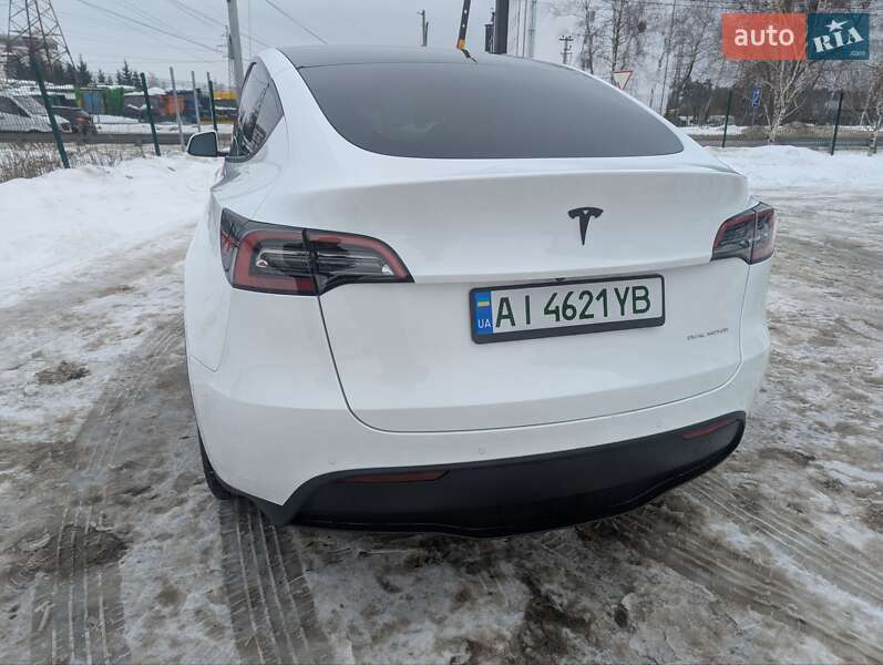 Позашляховик / Кросовер Tesla Model Y 2022 в Києві фото 27 Позашляховик / Кросовер Tesla Model Y 2022 в Києві