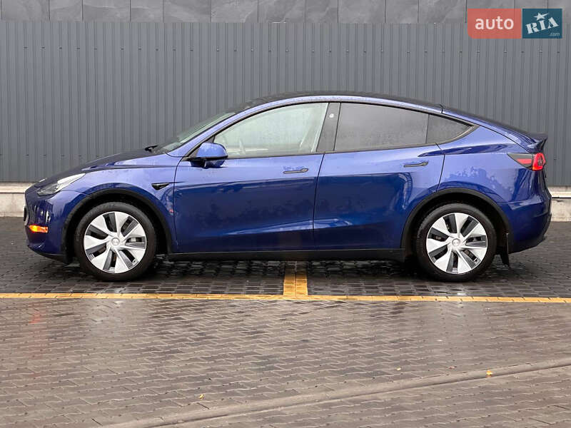 Позашляховик / Кросовер Tesla Model Y 2023 в Києві фото 14 Позашляховик / Кросовер Tesla Model Y 2023 в Києві
