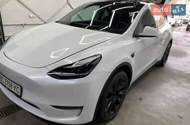Внедорожник / Кроссовер Tesla Model Y 2023 в Новояворовске