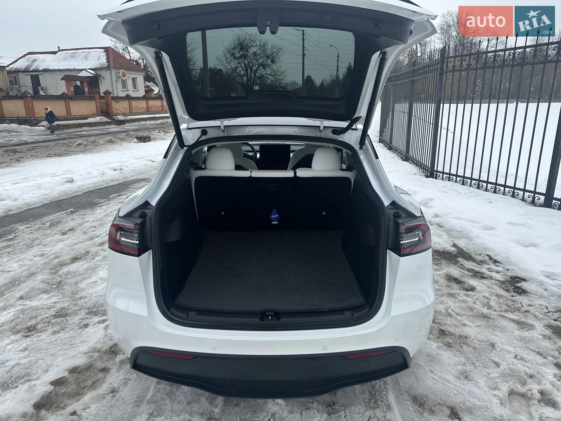 2021 Tesla Model Y - мініатюра 11