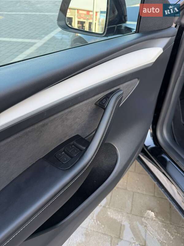 Позашляховик / Кросовер Tesla Model Y 2023 в Івано-Франківську фото 55 Позашляховик / Кросовер Tesla Model Y 2023 в Івано-Франківську