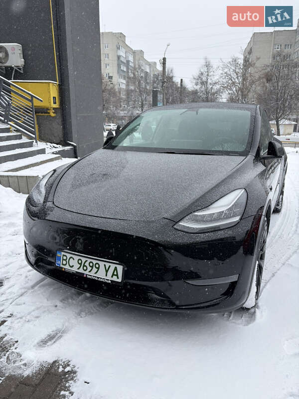Позашляховик / Кросовер Tesla Model Y 2020 в Львові