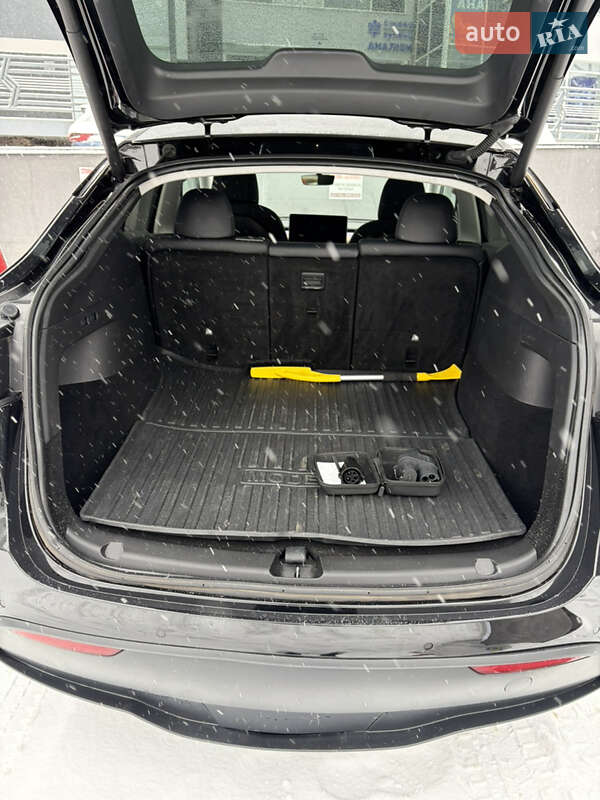 Позашляховик / Кросовер Tesla Model Y 2020 в Львові