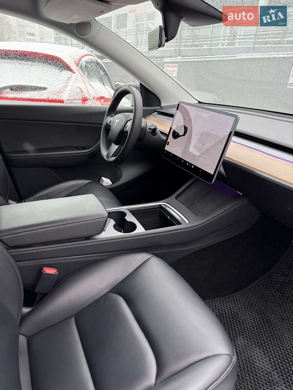 Позашляховик / Кросовер Tesla Model Y 2020 в Львові