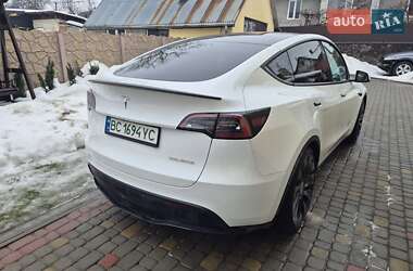 Внедорожник / Кроссовер Tesla Model Y 2023 в Львове
