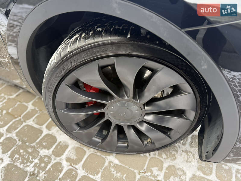 Позашляховик / Кросовер Tesla Model Y 2021 в Львові фото 8 Позашляховик / Кросовер Tesla Model Y 2021 в Львові
