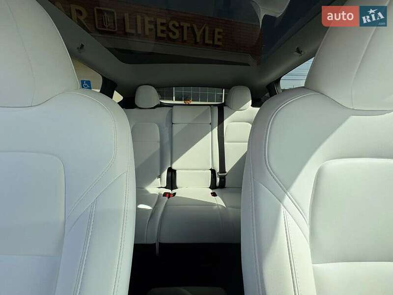 Внедорожник / Кроссовер Tesla Model Y 2025 в Львове фото 11 Внедорожник / Кроссовер Tesla Model Y 2025 в Львове