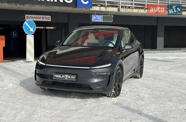 Внедорожник / Кроссовер Tesla Model Y 2025 в Киеве