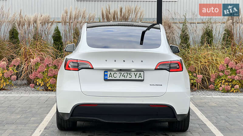 Позашляховик / Кросовер Tesla Model Y 2021 в Луцьку
