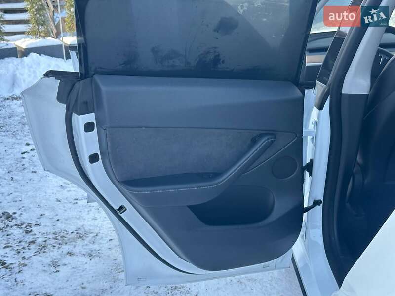 Внедорожник / Кроссовер Tesla Model Y 2022 в Луцке фото 16 Внедорожник / Кроссовер Tesla Model Y 2022 в Луцке