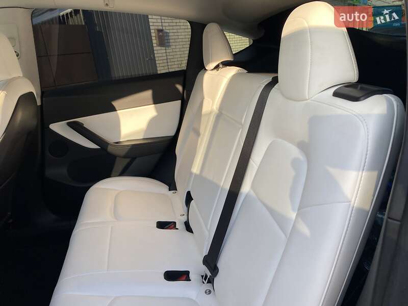 Внедорожник / Кроссовер Tesla Model Y 2021 в Белой Церкви