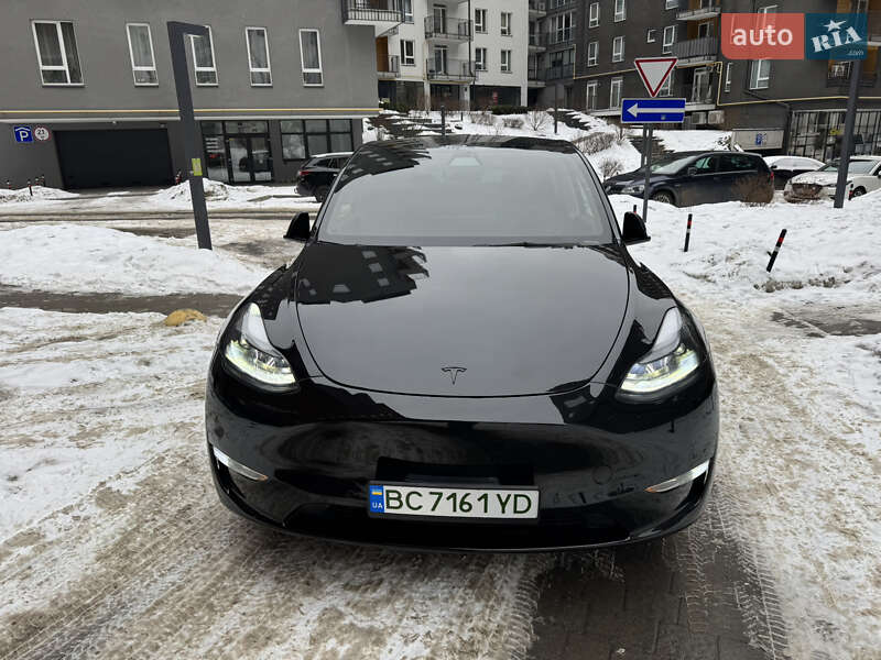 Позашляховик / Кросовер Tesla Model Y 2022 в Львові