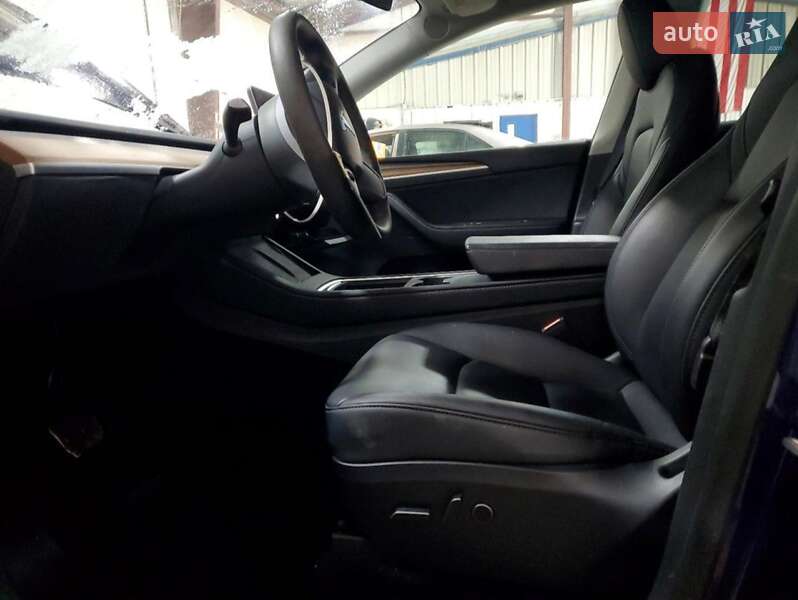 Внедорожник / Кроссовер Tesla Model Y 2023 в Львове