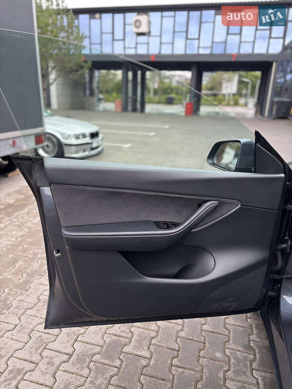 Внедорожник / Кроссовер Tesla Model Y 2020 в Ровно фото 17 Внедорожник / Кроссовер Tesla Model Y 2020 в Ровно