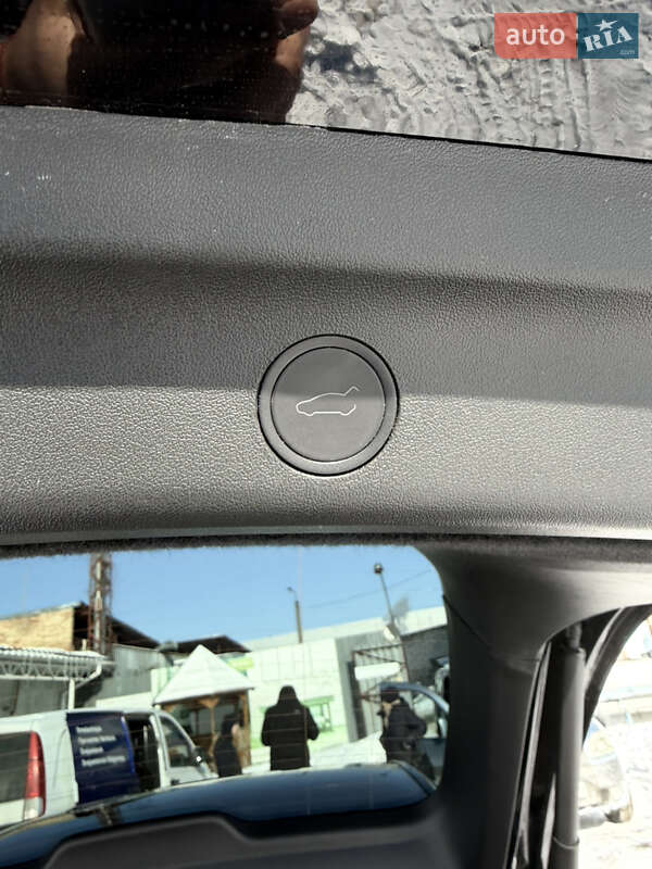 Позашляховик / Кросовер Tesla Model Y 2023 в Рівному