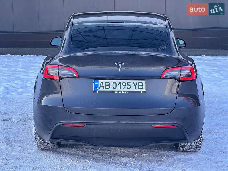 Внедорожник / Кроссовер Tesla Model Y 2025 в Киеве