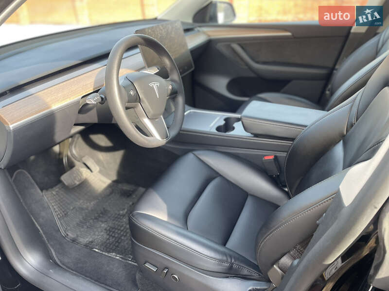 Позашляховик / Кросовер Tesla Model Y 2024 в Івано-Франківську фото 11 Позашляховик / Кросовер Tesla Model Y 2024 в Івано-Франківську