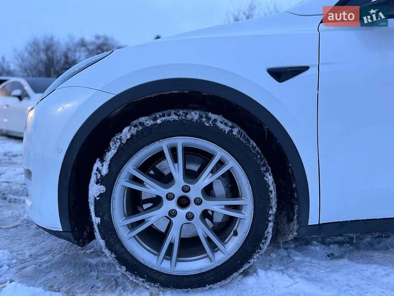 Позашляховик / Кросовер Tesla Model Y 2020 в Луцьку
