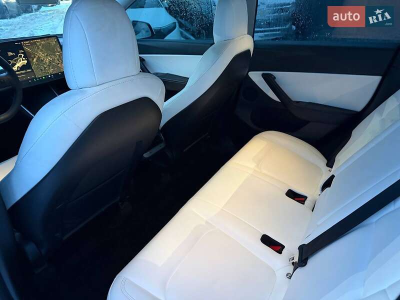 Позашляховик / Кросовер Tesla Model Y 2020 в Луцьку