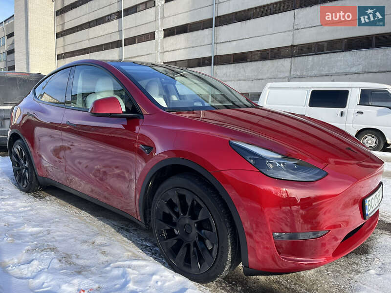 Внедорожник / Кроссовер Tesla Model Y 2023 в Львове