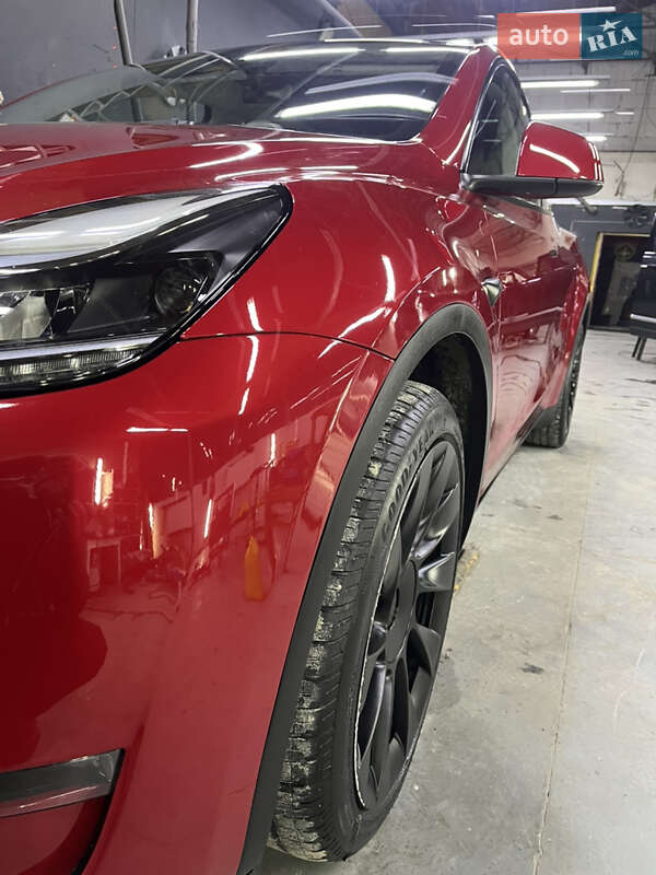 Внедорожник / Кроссовер Tesla Model Y 2023 в Львове