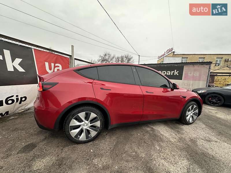 Позашляховик / Кросовер Tesla Model Y 2023 в Запоріжжі фото 8 Позашляховик / Кросовер Tesla Model Y 2023 в Запоріжжі