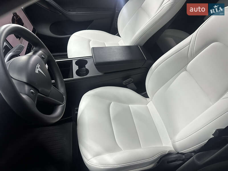 Внедорожник / Кроссовер Tesla Model Y 2022 в Днепре