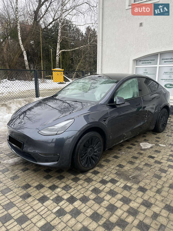 Внедорожник / Кроссовер Tesla Model Y 2023 в Львове