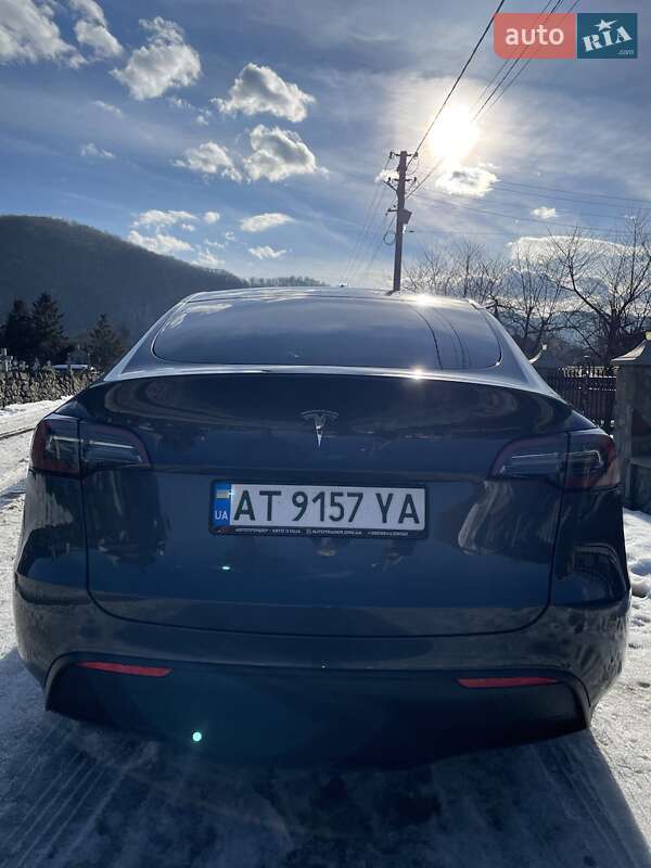 Позашляховик / Кросовер Tesla Model Y 2023 в Івано-Франківську