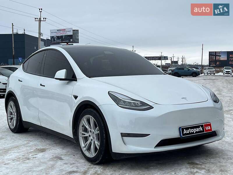 Позашляховик / Кросовер Tesla Model Y 2020 в Львові