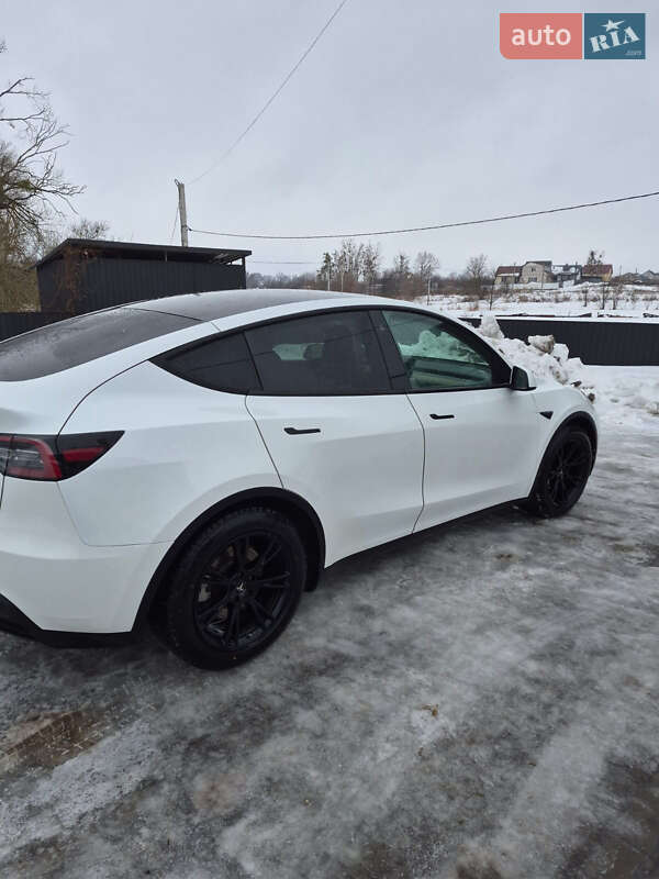 Позашляховик / Кросовер Tesla Model Y 2021 в Бучі фото 8 Позашляховик / Кросовер Tesla Model Y 2021 в Бучі