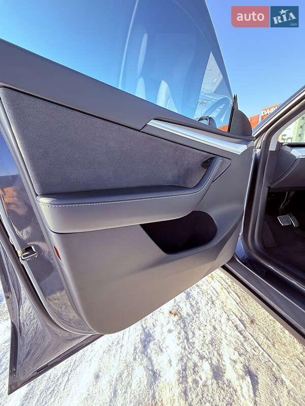 Позашляховик / Кросовер Tesla Model Y 2023 в Харкові