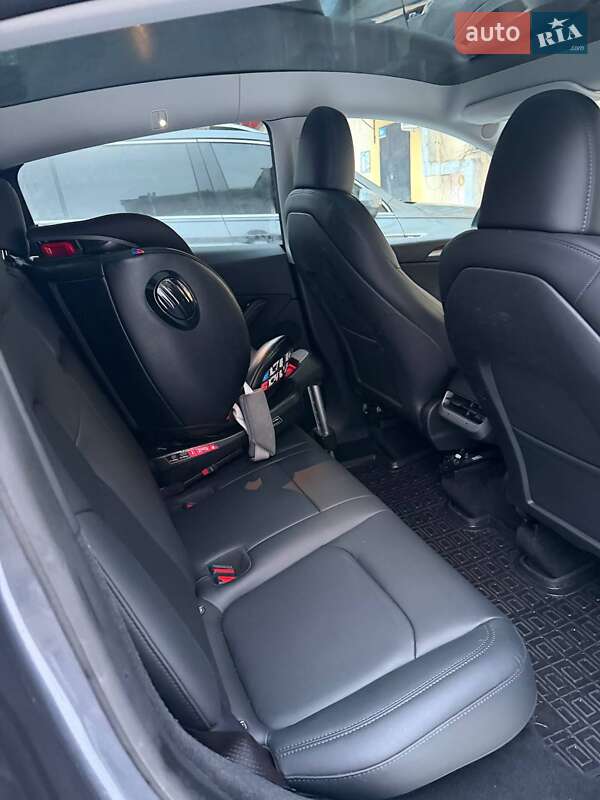 Позашляховик / Кросовер Tesla Model Y 2023 в Кропивницькому фото 11 Позашляховик / Кросовер Tesla Model Y 2023 в Кропивницькому