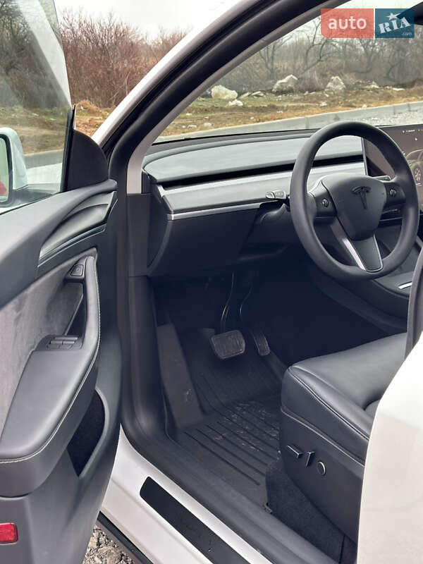 Позашляховик / Кросовер Tesla Model Y 2023 в Софіївській Борщагівці