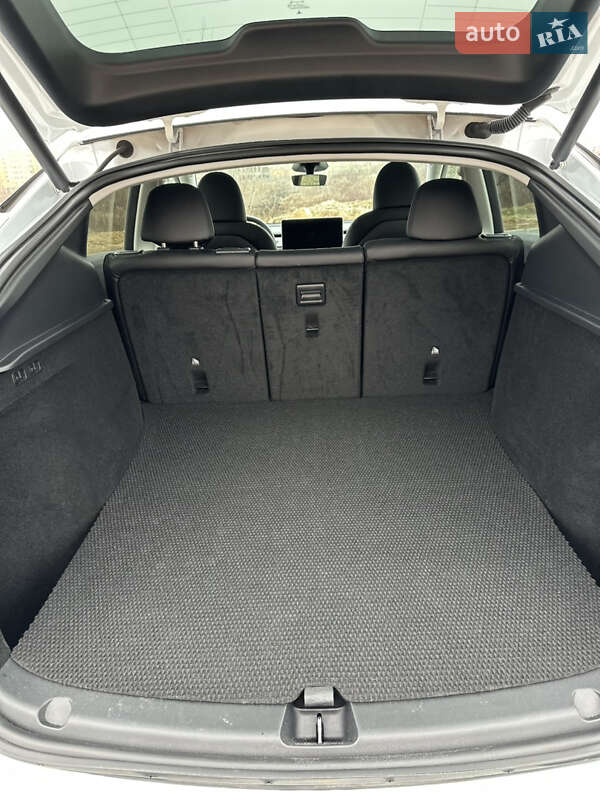 Позашляховик / Кросовер Tesla Model Y 2023 в Софіївській Борщагівці