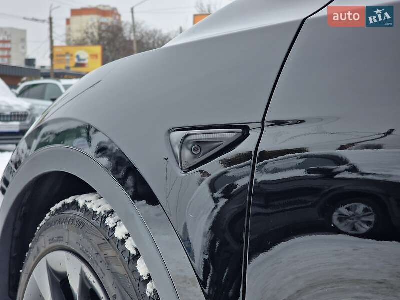 Внедорожник / Кроссовер Tesla Model Y 2022 в Хмельницком