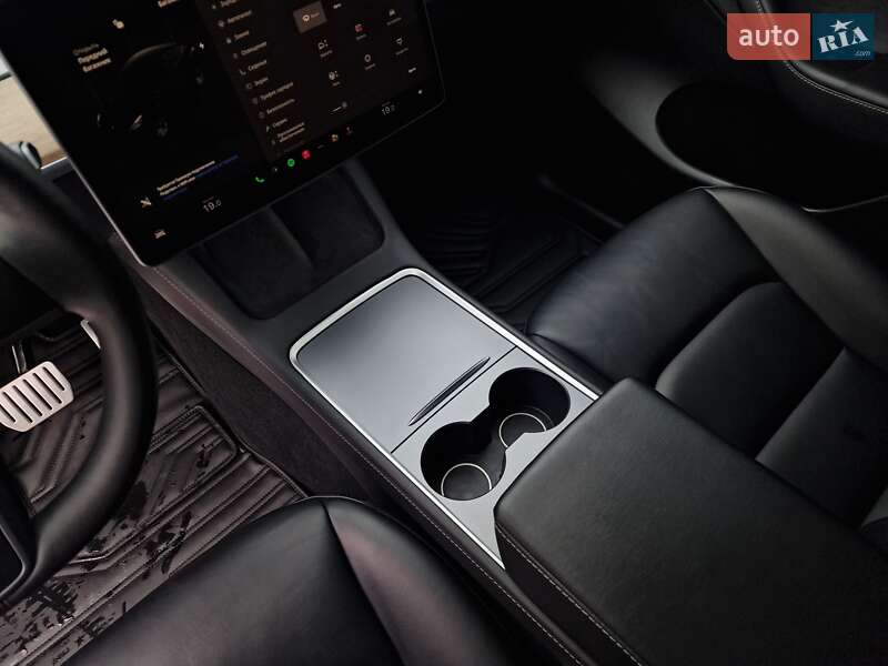 Внедорожник / Кроссовер Tesla Model Y 2022 в Хмельницком