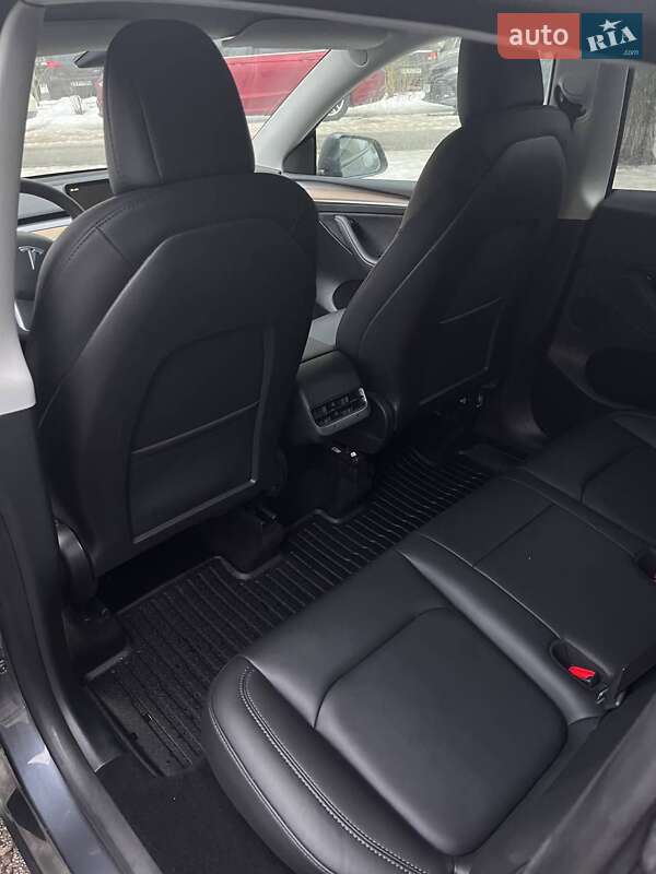 Внедорожник / Кроссовер Tesla Model Y 2023 в Киеве фото 15 Внедорожник / Кроссовер Tesla Model Y 2023 в Киеве