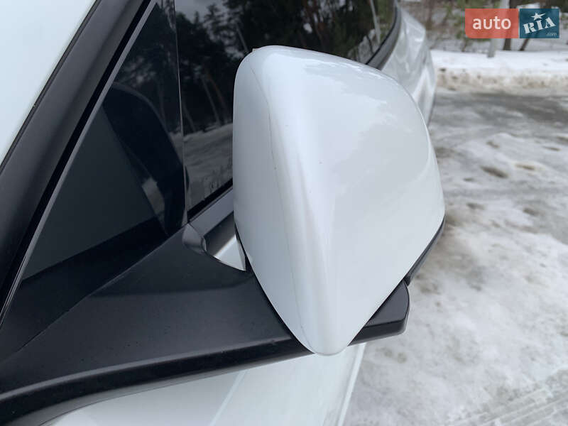 Позашляховик / Кросовер Tesla Model Y 2021 в Києві