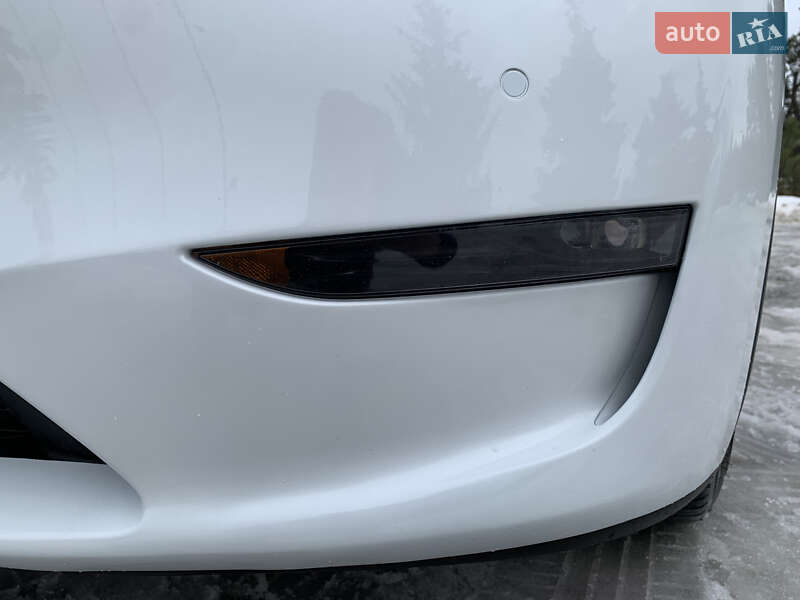 Позашляховик / Кросовер Tesla Model Y 2021 в Києві